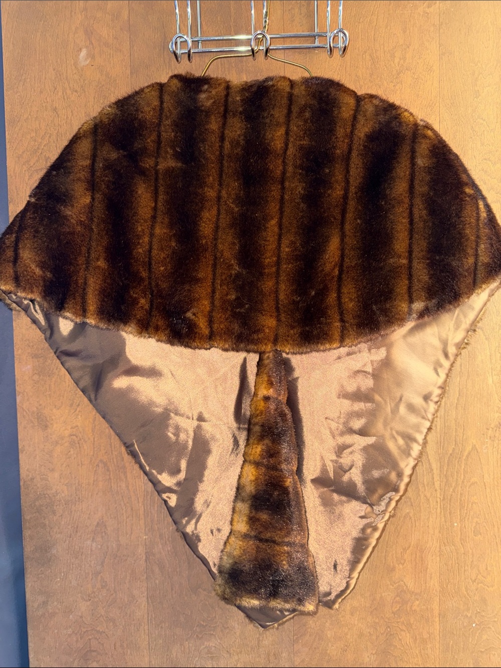 Vintage Place Royale faux fur shawl - Picture 2 of 2